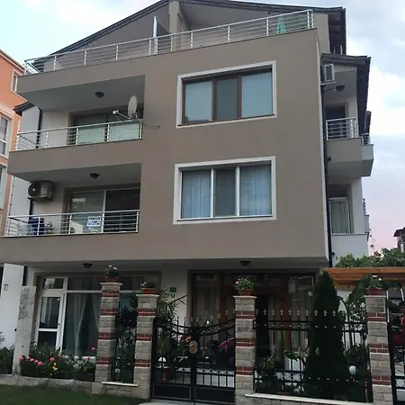 بيت ضيافة Morska 49 *